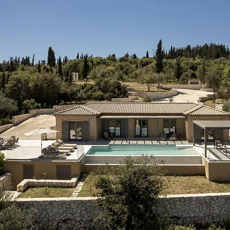 Ouranos By Select * فيسكاردو